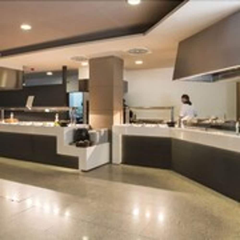 California Garden — Restaurant & bars in Salou, Catalonia