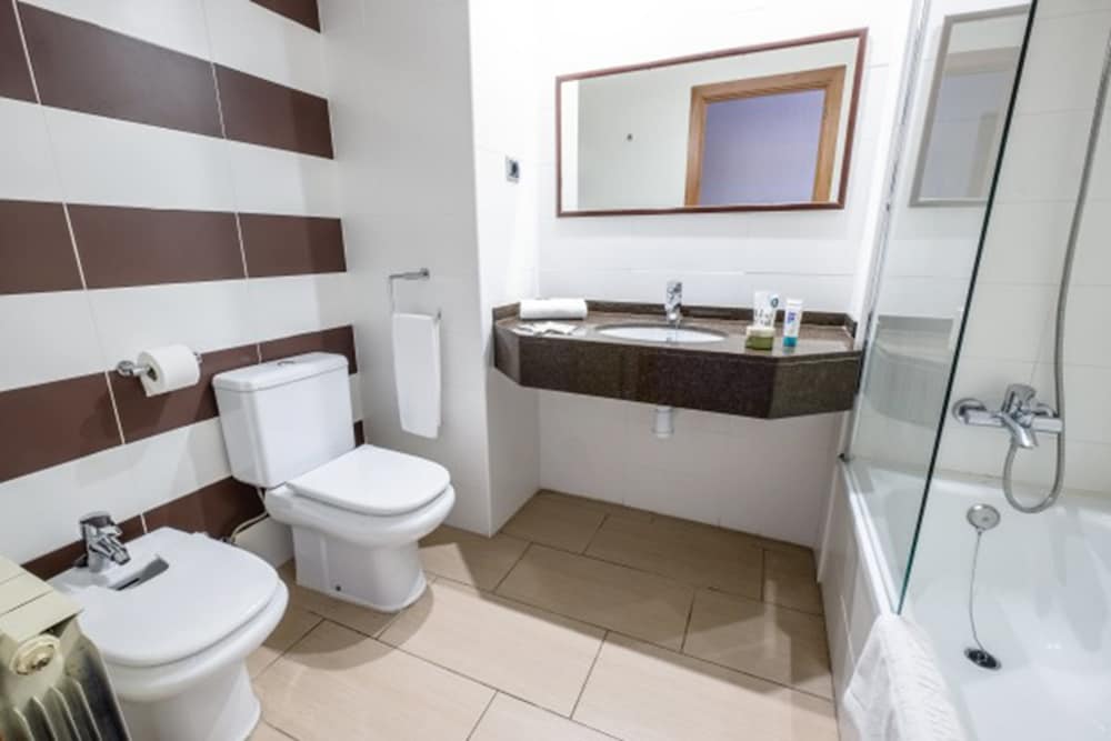 California Garden — Hotel rooms in Salou, Catalonia