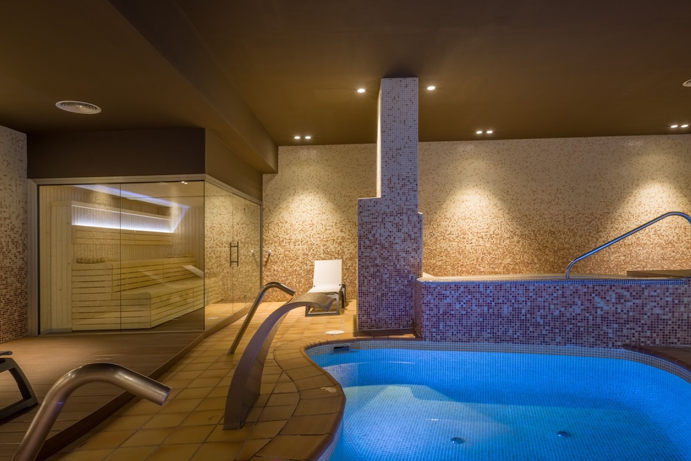 Hotel California Palace — Spa in Salou, Catalonia