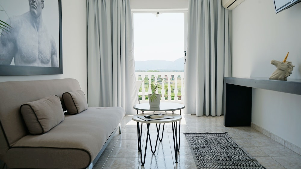 Meandros Boutique & Spa Hotel - Adults Only — Hotel rooms in Kalamaki (Zakynthos), Ionian Islands