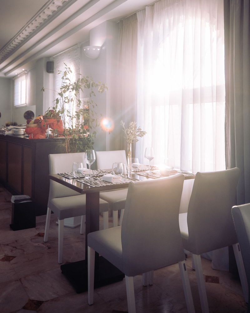 Meandros Boutique & Spa Hotel - Adults Only — Restaurant & bars in Kalamaki (Zakynthos), Ionian Islands