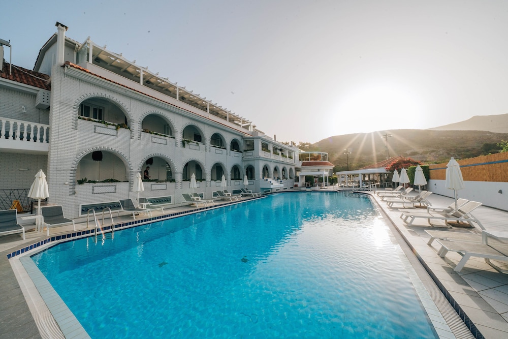 Meandros Boutique & Spa Hotel - Adults Only — Swimming pool in Kalamaki (Zakynthos), Ionian Islands
