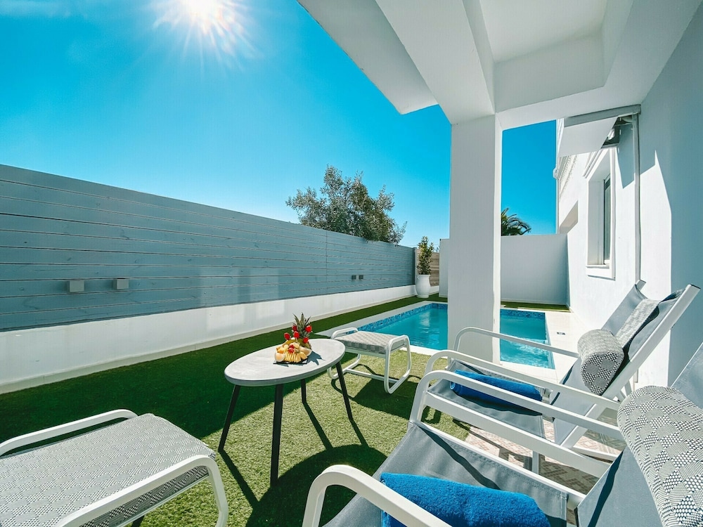 Meandros Boutique & Spa Hotel - Adults Only — Swimming pool in Kalamaki (Zakynthos), Ionian Islands