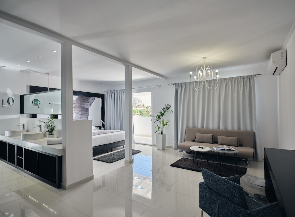 Meandros Boutique & Spa Hotel - Adults Only — Hotel rooms in Kalamaki (Zakynthos), Ionian Islands