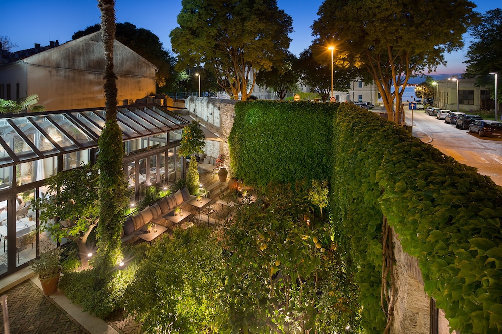 Almayer Art & Heritage Adults Only Hotel & Dépendance Rooms — Restaurant & bars in Zadar, Zadar