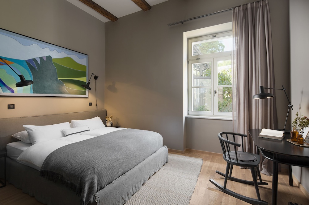 Almayer Art & Heritage Adults Only Hotel & Dépendance Rooms — Hotel rooms in Zadar, Zadar
