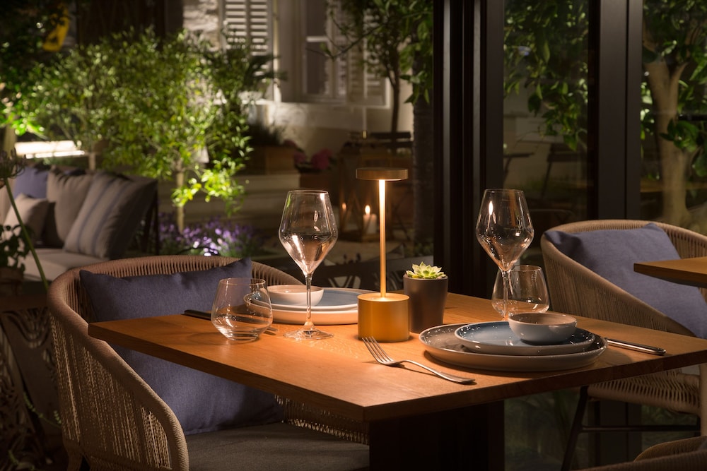 Almayer Art & Heritage Adults Only Hotel & Dépendance Rooms — Restaurant & bars in Zadar, Zadar