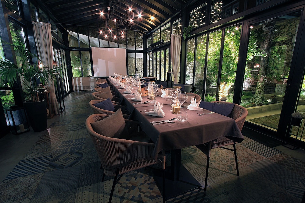Almayer Art & Heritage Adults Only Hotel & Dépendance Rooms — Restaurant & bars in Zadar, Zadar