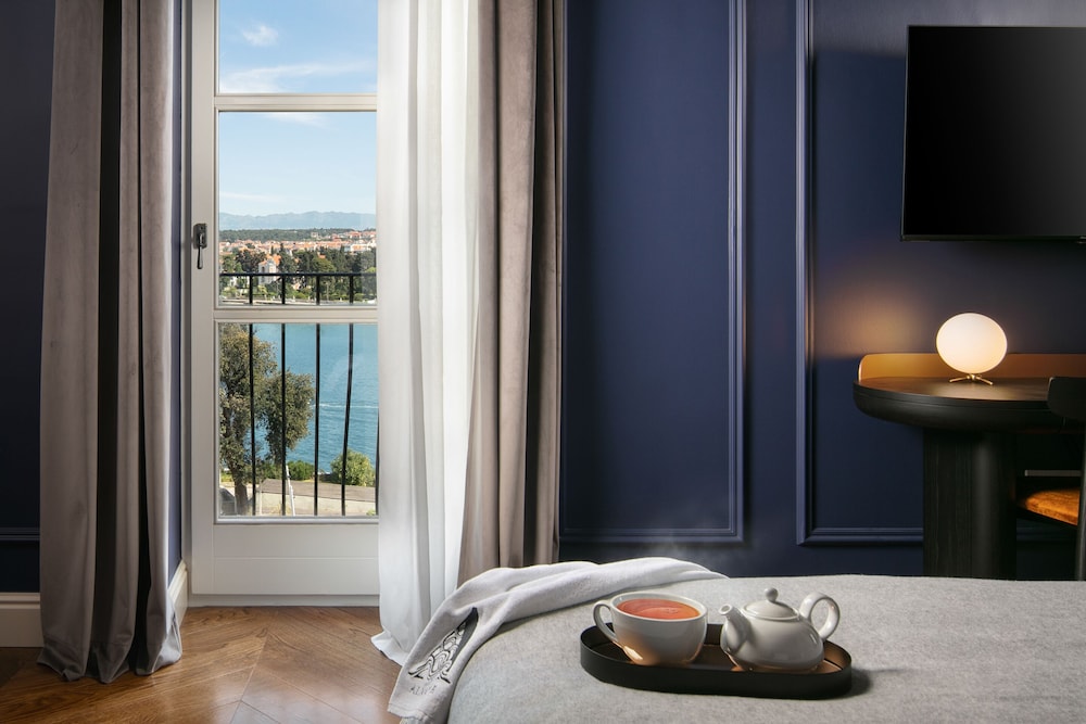 Almayer Art & Heritage Adults Only Hotel & Dépendance Rooms — Hotel rooms in Zadar, Zadar