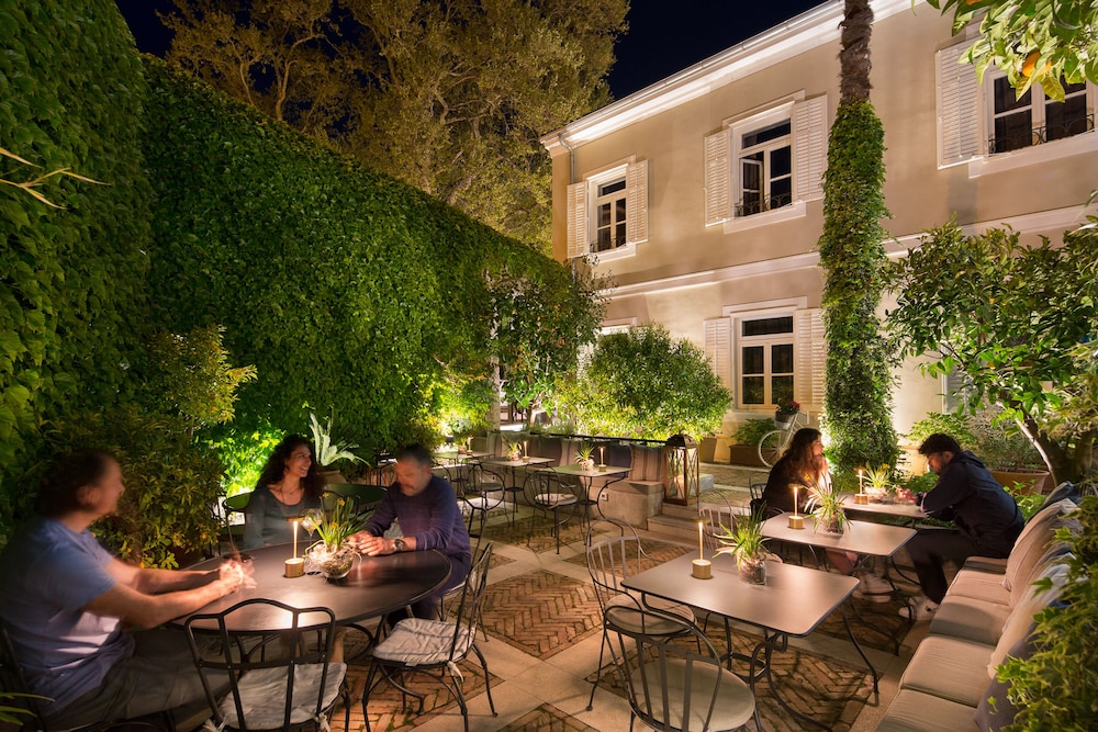 Almayer Art & Heritage Adults Only Hotel & Dépendance Rooms — Restaurant & bars in Zadar, Zadar