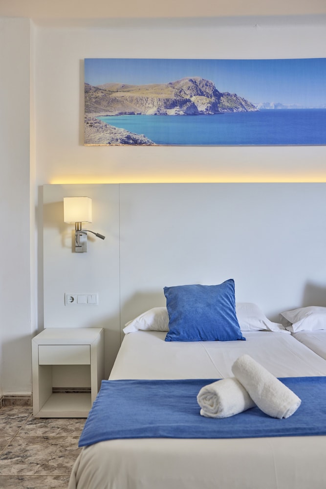 Hotel Ilusion Calma & Spa — Hotel rooms in Playa de Palma, Balearic Islands
