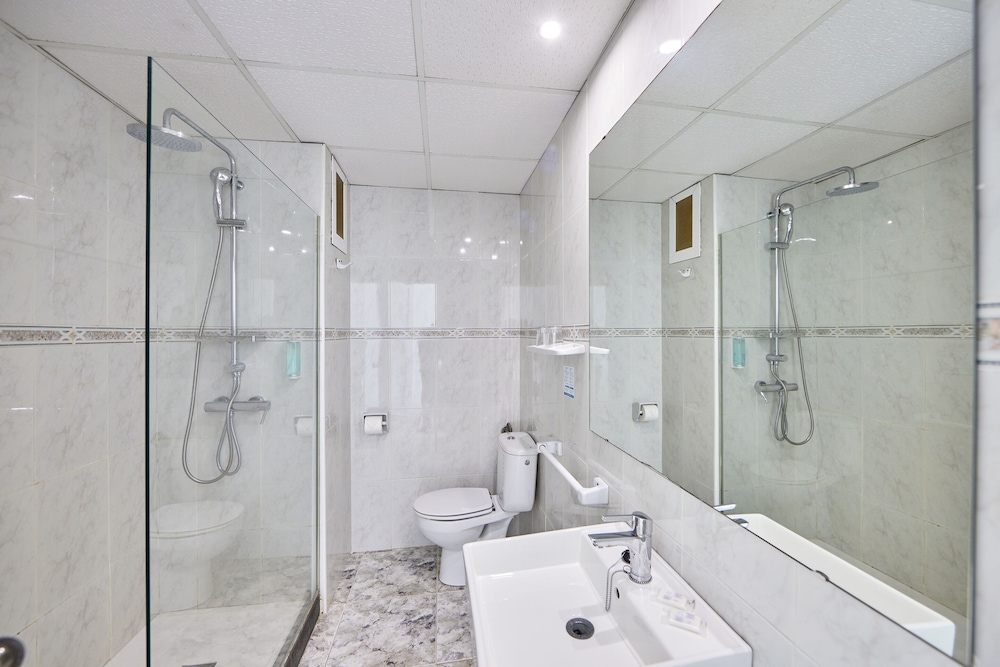 Hotel Ilusion Calma & Spa — Hotel rooms in Playa de Palma, Balearic Islands