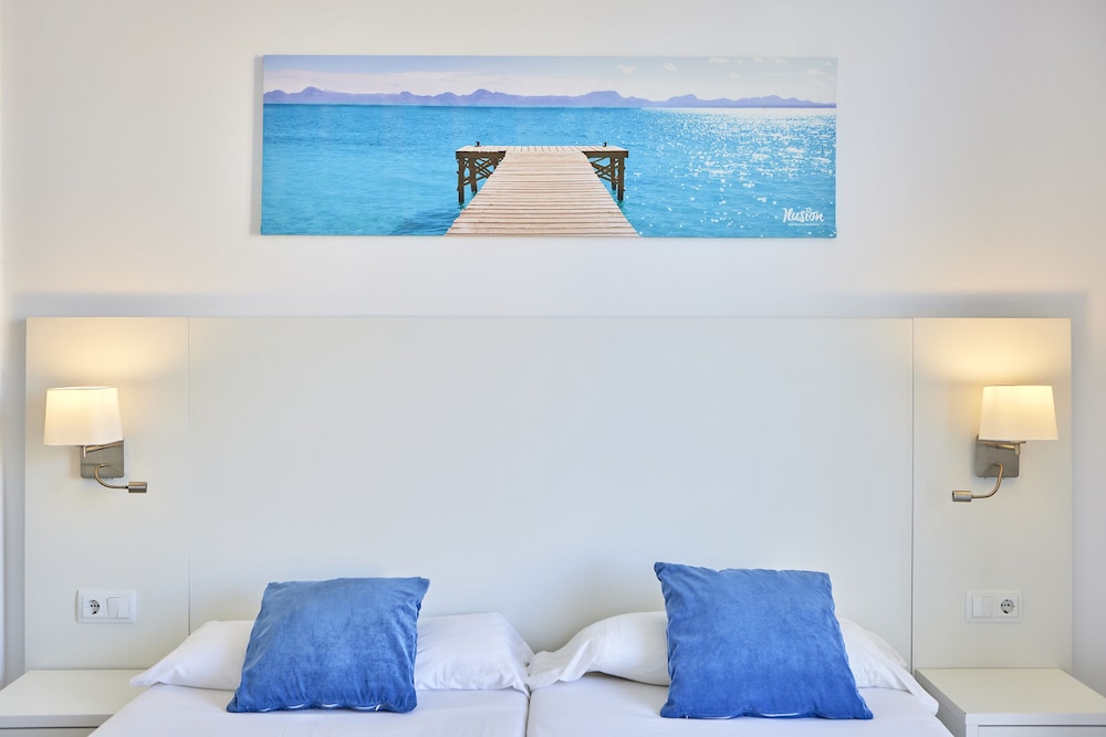 Hotel Ilusion Calma & Spa — Hotel rooms in Playa de Palma, Balearic Islands