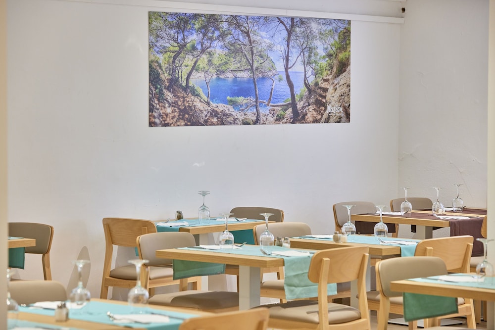 Hotel Ilusion Calma & Spa — Restaurant & bars in Playa de Palma, Balearic Islands