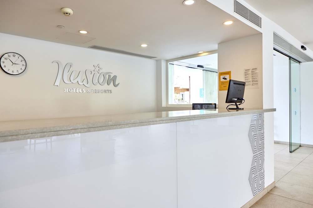 Hotel Ilusion Calma & Spa — Hotel building in Playa de Palma, Balearic Islands