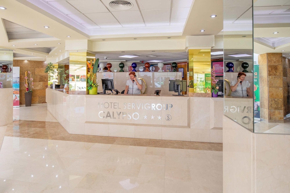 Hotel Servigroup Calypso — Restaurant & bars in Benidorm, Valencian Community