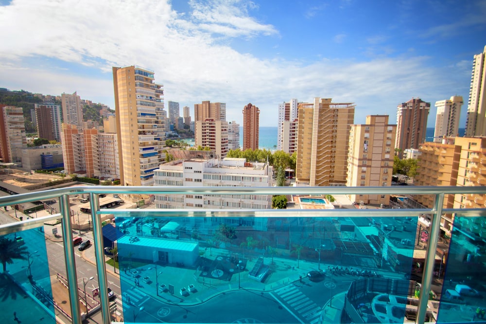 Hotel Servigroup Calypso — Swimming pool in Benidorm, Valencian Community