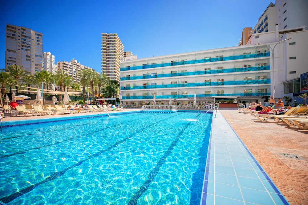 Hotel Servigroup Calypso — Swimming pool in Benidorm, Valencian Community