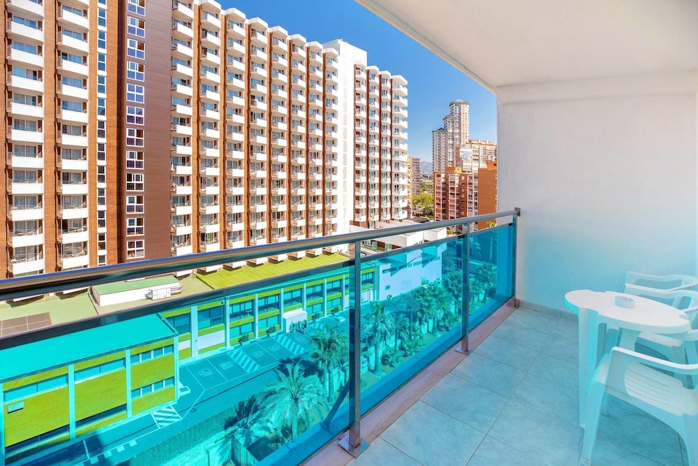 Hotel Servigroup Calypso — Hotel building in Benidorm, Valencian Community