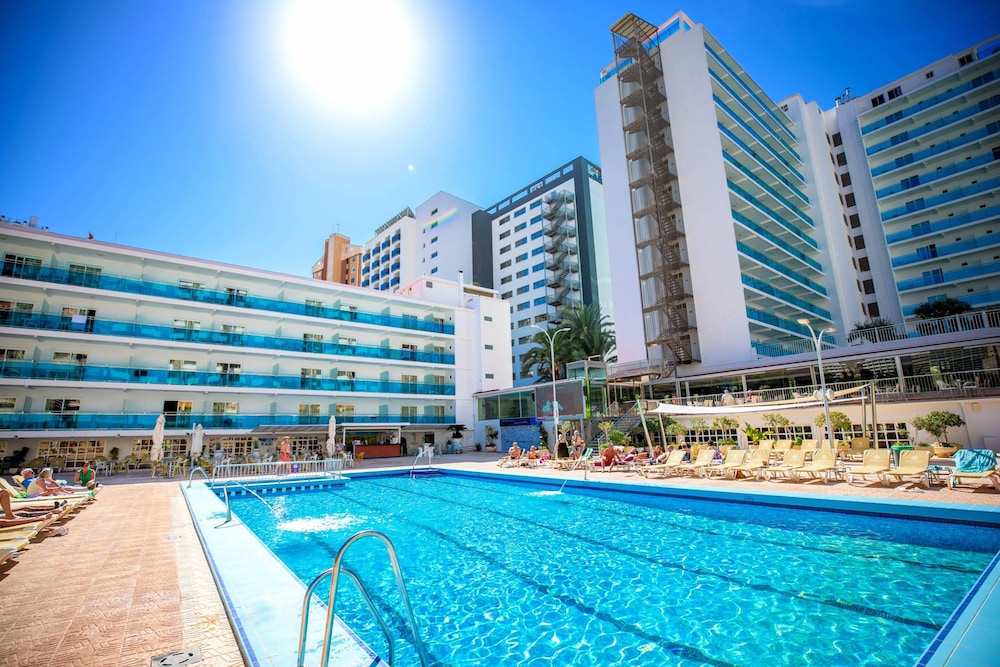 Hotel Servigroup Calypso — Swimming pool in Benidorm, Valencian Community