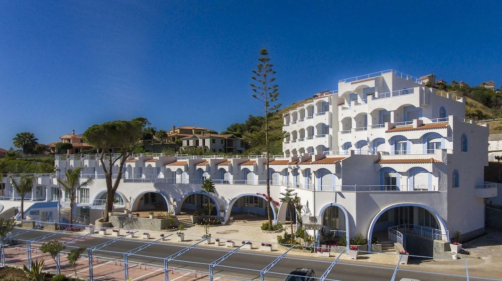 Hotel Ferretti - zdjęcie 4