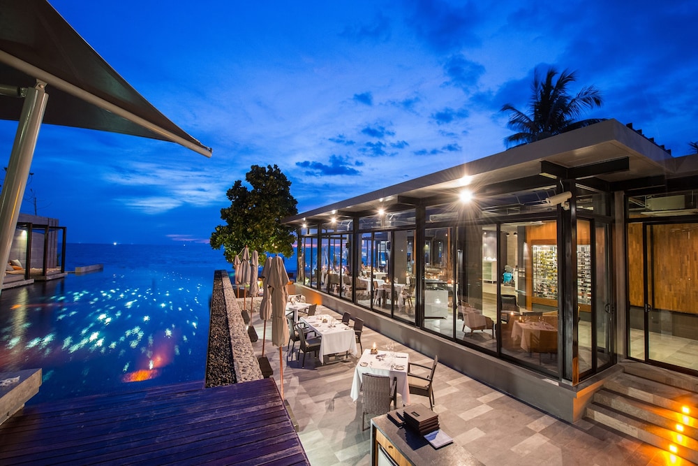 Aleenta Phuket - Phang Nga - The Leading Hotels of the World — Restaurant & bars in Khok Klo, Phang Nga