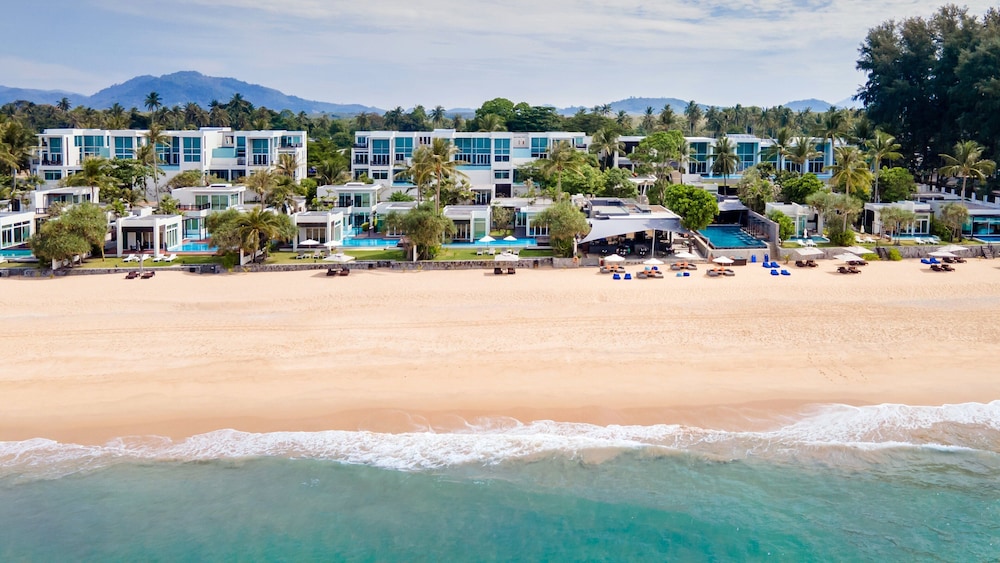 Aleenta Phuket - Phang Nga - The Leading Hotels of the World — Beach in Khok Klo, Phang Nga