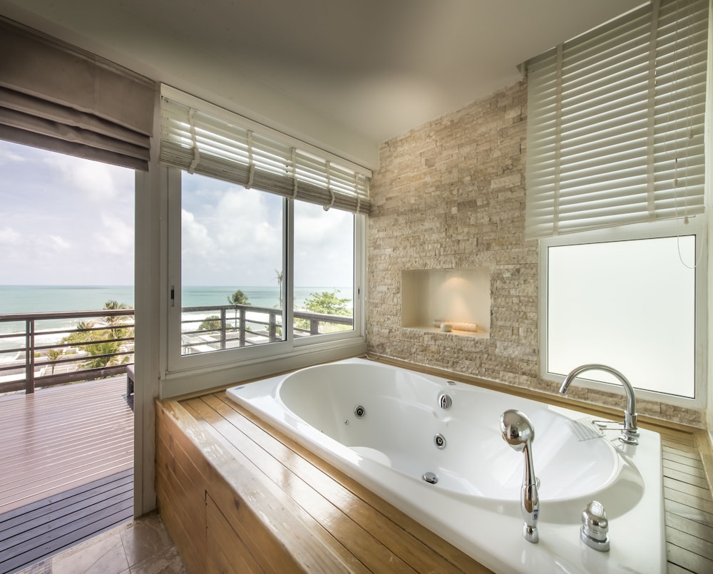 Aleenta Phuket - Phang Nga - The Leading Hotels of the World — Hotel rooms in Khok Klo, Phang Nga
