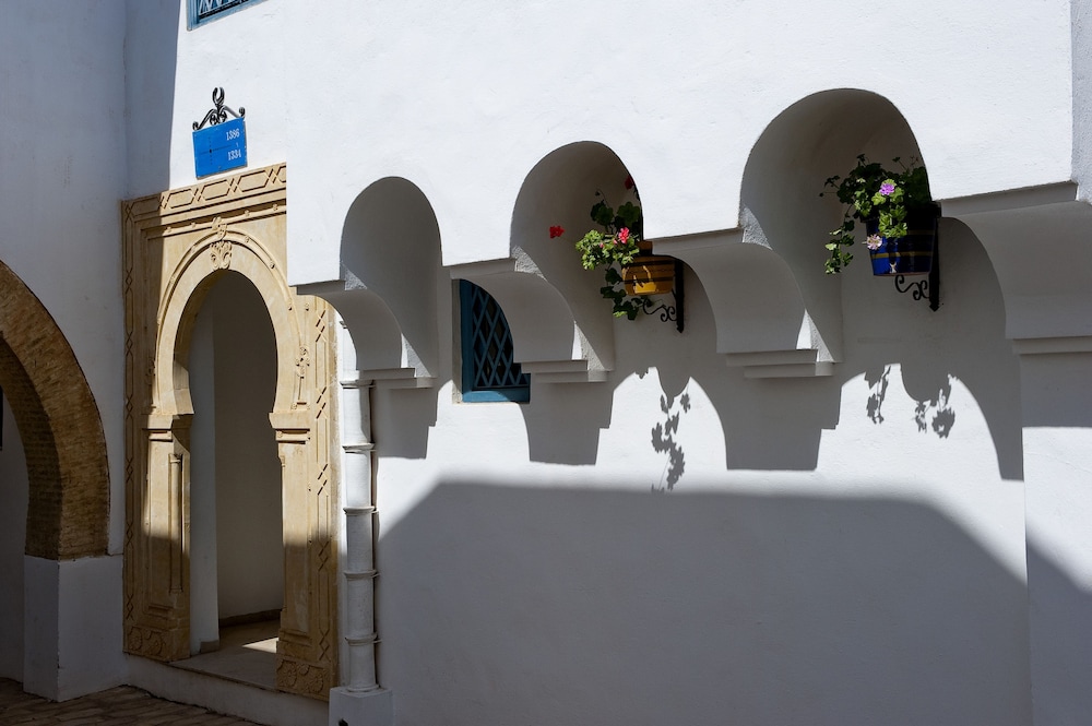 Medina Diar Lemdina Resort and Spa — Hotel building in Hammamet, Nabeul