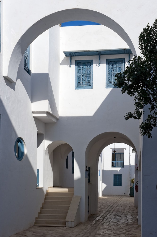 Medina Diar Lemdina Resort and Spa — Hotel building in Hammamet, Nabeul