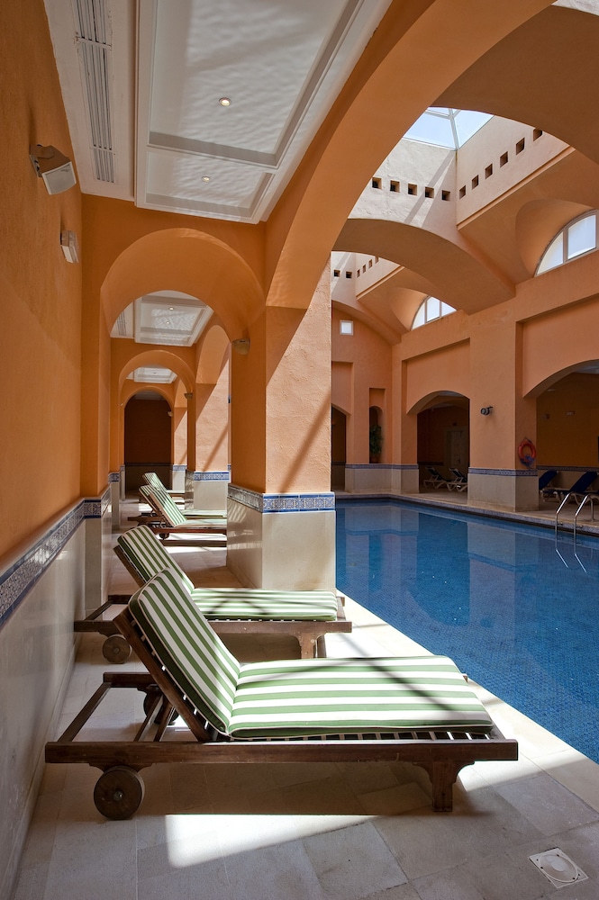 Medina Diar Lemdina Resort and Spa — Swimming pool in Hammamet, Nabeul