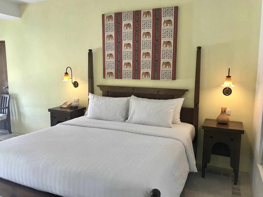 Ao Nang Colors Hotel - Aonang Beach — Hotel rooms in Ao Nang, Krabi
