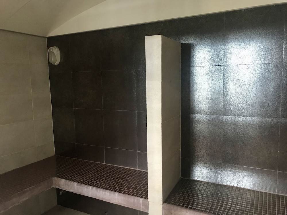 Ao Nang Colors Hotel - Aonang Beach — Spa in Ao Nang, Krabi