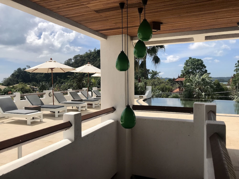 Ao Nang Colors Hotel - Aonang Beach — Swimming pool in Ao Nang, Krabi