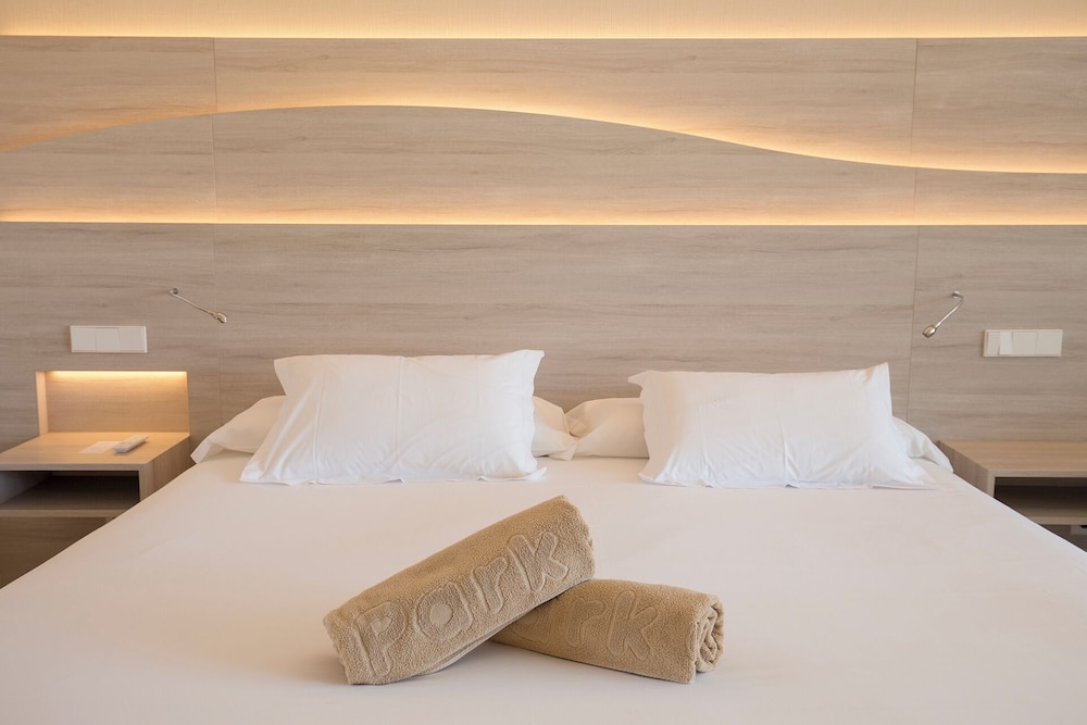 Canyamel Park Hotel & Spa - Adults Only — Hotel rooms in Canyamel, Balearic Islands