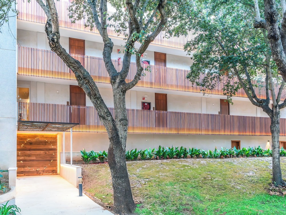 Canyamel Park Hotel & Spa - Adults Only — Hotel building in Canyamel, Balearic Islands