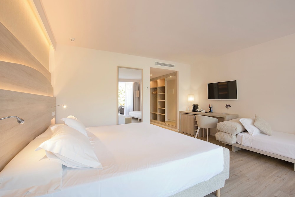 Canyamel Park Hotel & Spa - Adults Only — Hotel rooms in Canyamel, Balearic Islands