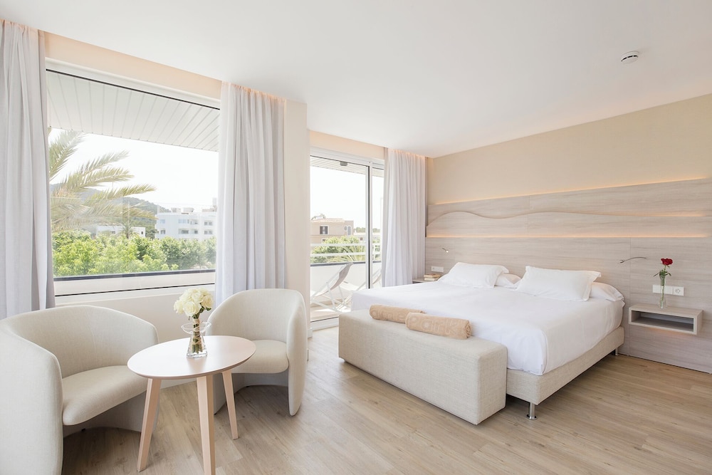 Canyamel Park Hotel & Spa - Adults Only — Hotel rooms in Canyamel, Balearic Islands