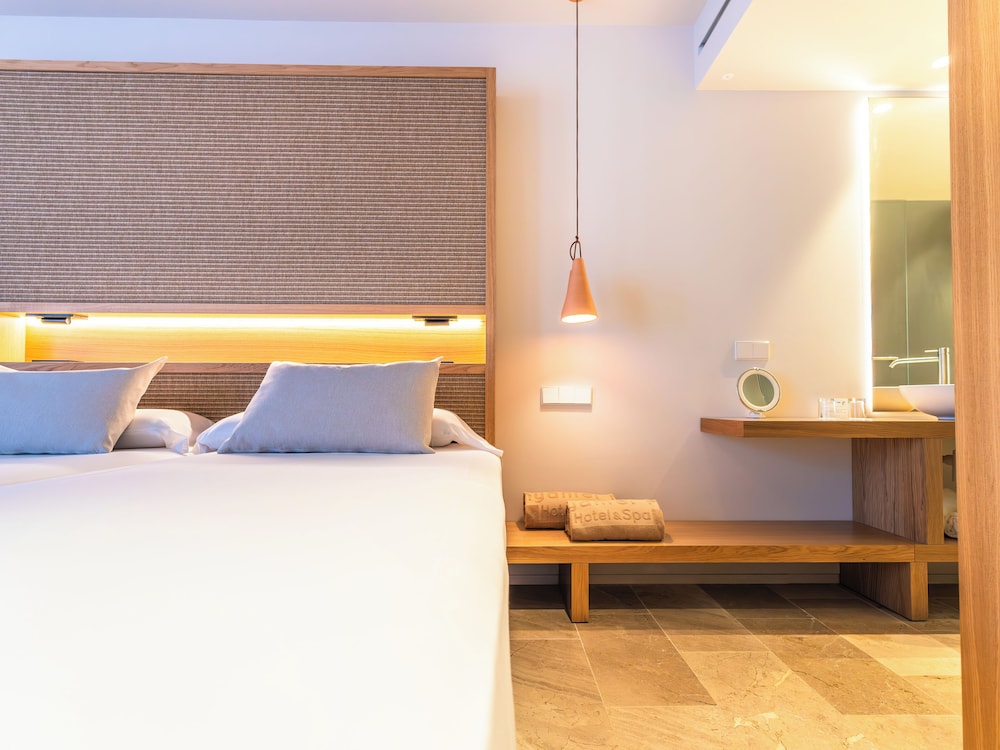 Canyamel Park Hotel & Spa - Adults Only — Hotel rooms in Canyamel, Balearic Islands