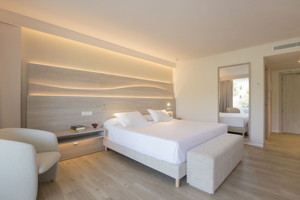 Canyamel Park Hotel & Spa - Adults Only — Hotel rooms in Canyamel, Balearic Islands
