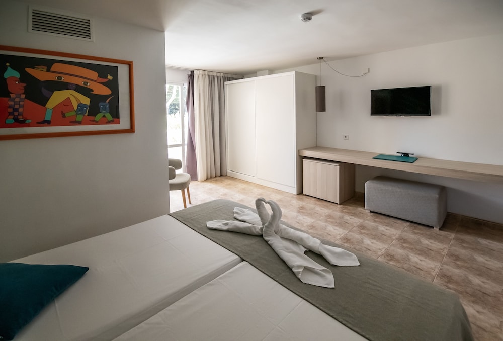 Hotel Canyamel Classic — Rooms in Canyamel, Balearic Islands