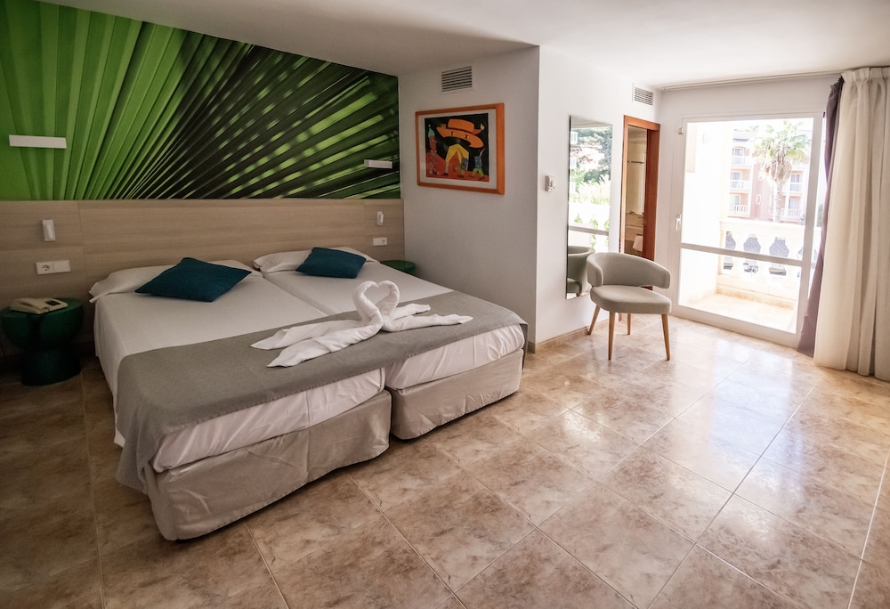 Hotel Canyamel Classic — Rooms in Canyamel, Balearic Islands