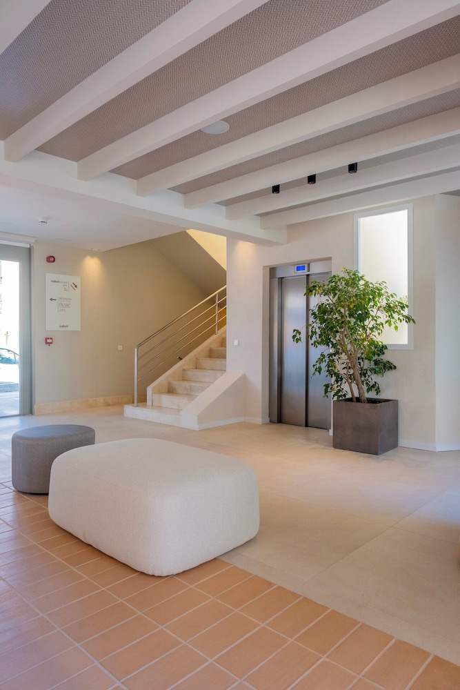 Cabot Cap de Mar Spa — Hotel building in Cala Bona, Balearic Islands