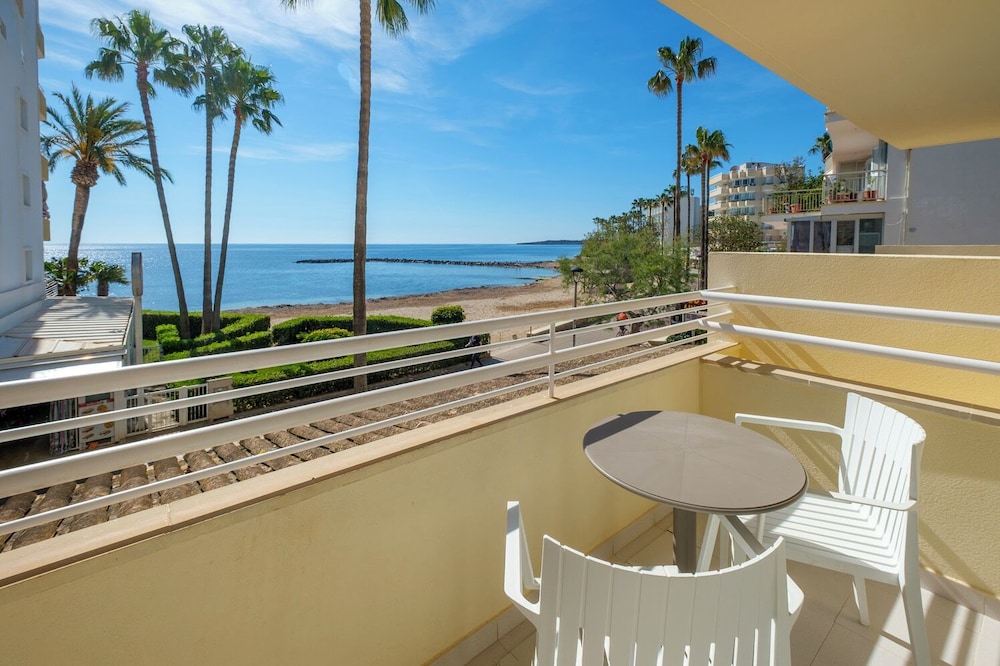 Cabot Cap de Mar Spa — Beach in Cala Bona, Balearic Islands