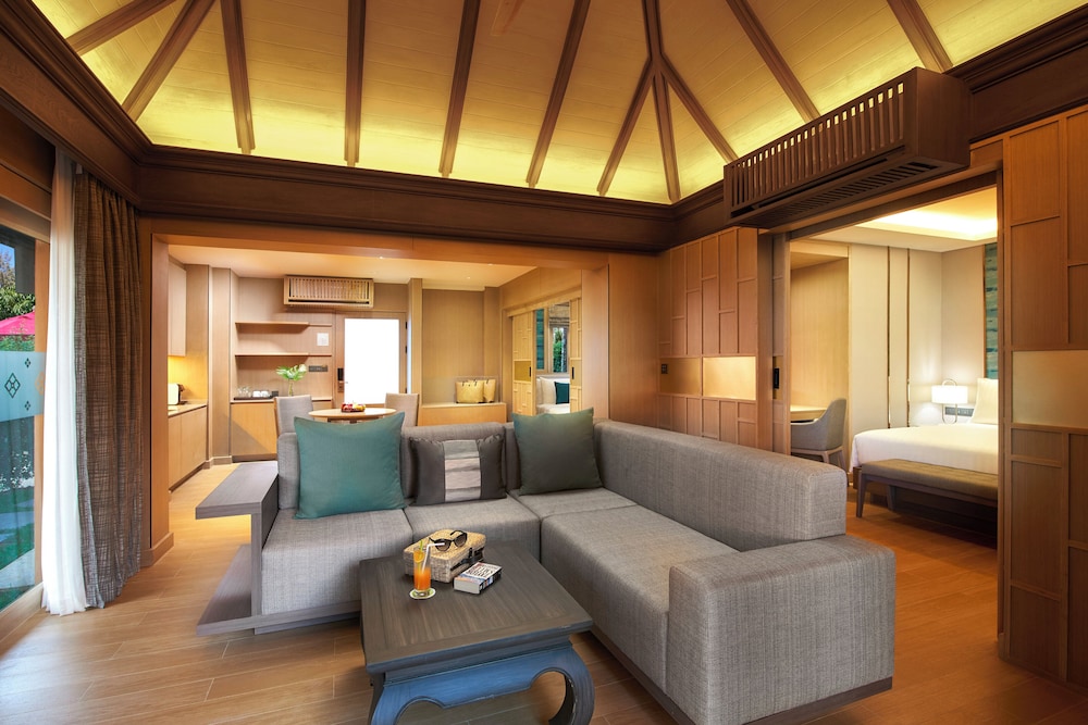 Amari Vogue Krabi — Hotel rooms in Nong Thalay, Krabi