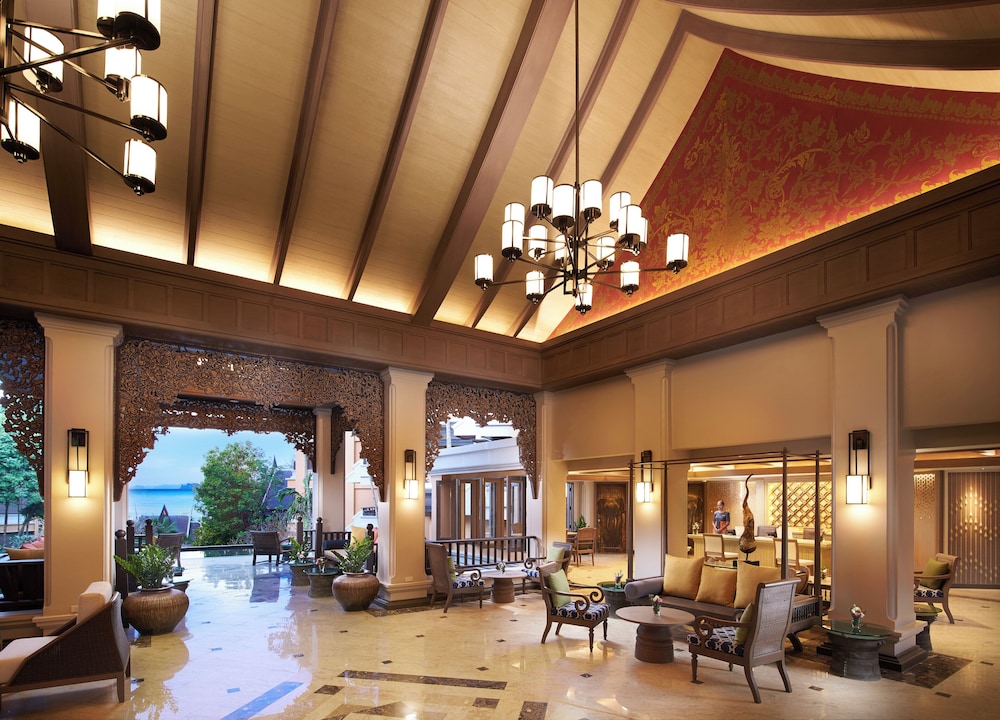 Amari Vogue Krabi — Hotel building in Nong Thalay, Krabi