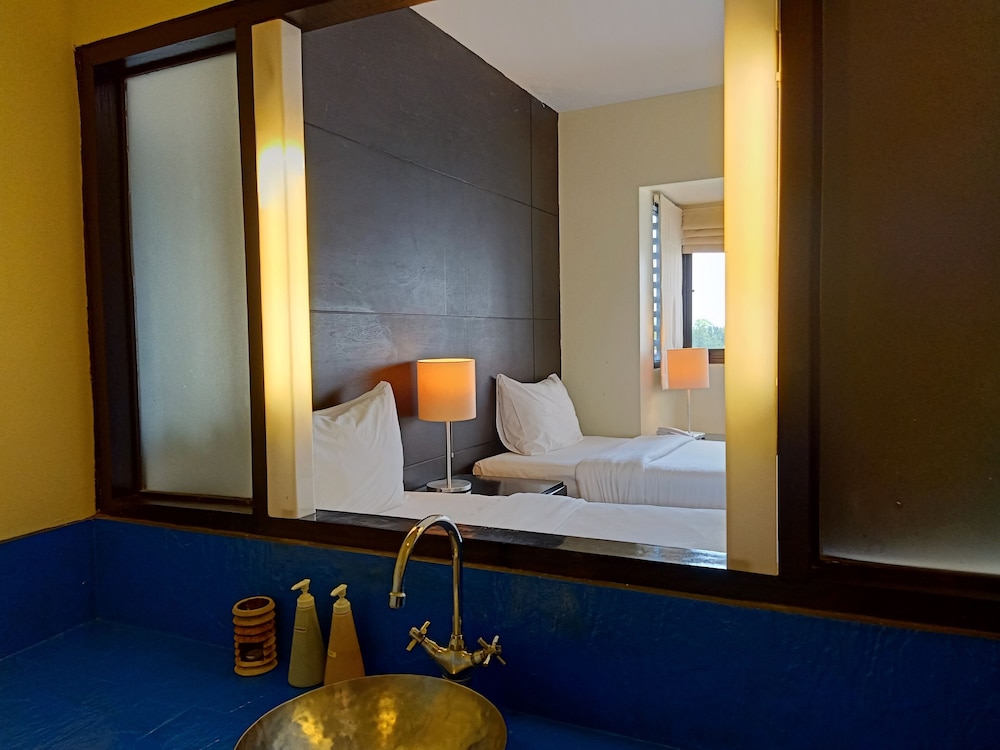 Amarin Samui Hotel — Hotel rooms in Mae Nam, Surat Thani
