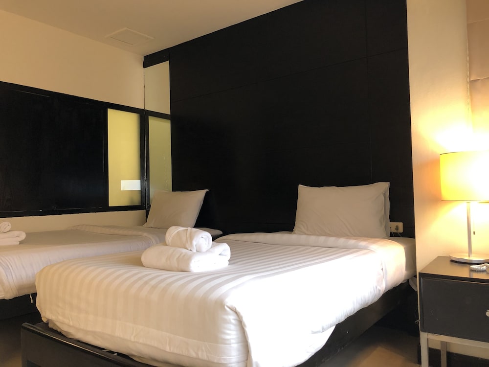 Amarin Samui Hotel — Hotel rooms in Mae Nam, Surat Thani