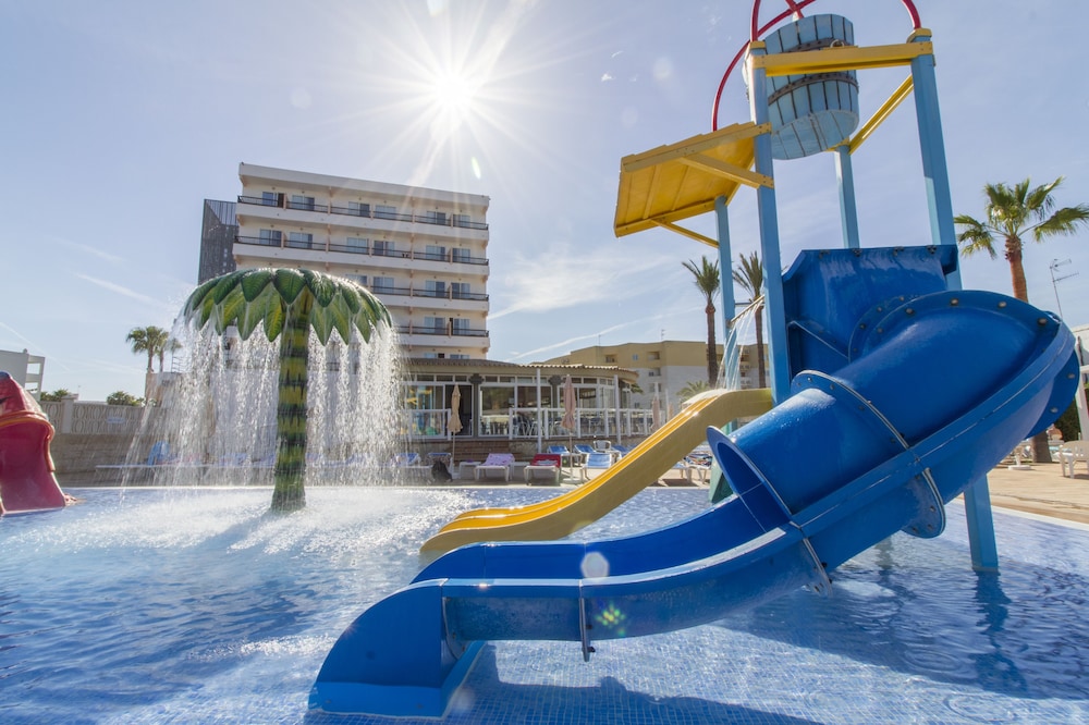 Hotel Caribe Ibiza — Attractions for children in Santa Eulalia, Balearic Islands