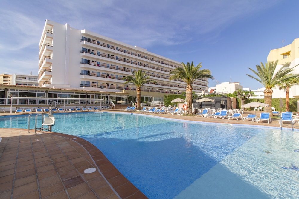 Hotel Caribe Ibiza — Swimming pool in Santa Eulalia, Balearic Islands